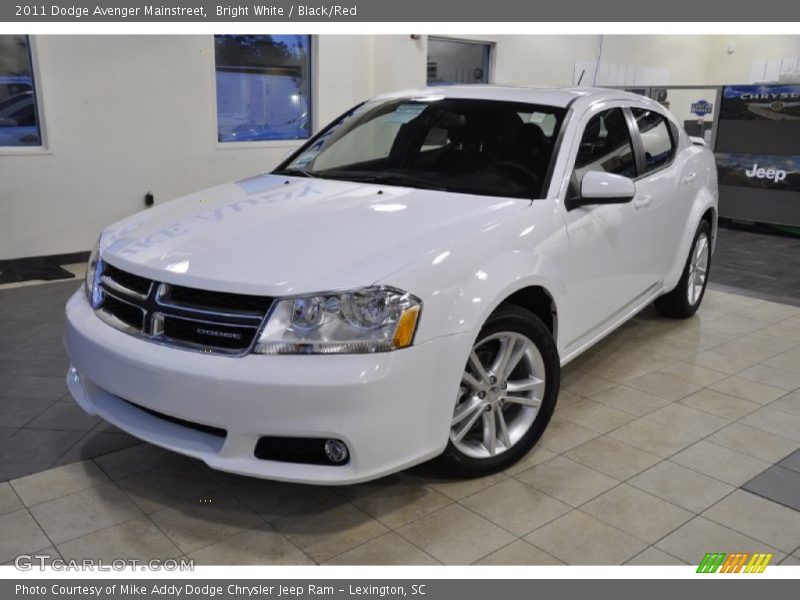 Bright White / Black/Red 2011 Dodge Avenger Mainstreet