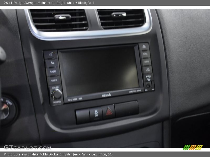 Bright White / Black/Red 2011 Dodge Avenger Mainstreet