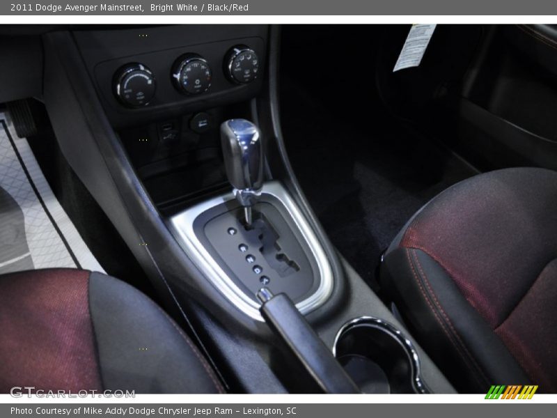 Bright White / Black/Red 2011 Dodge Avenger Mainstreet