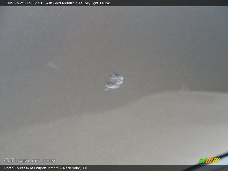 Ash Gold Metallic / Taupe/Light Taupe 2005 Volvo XC90 2.5T