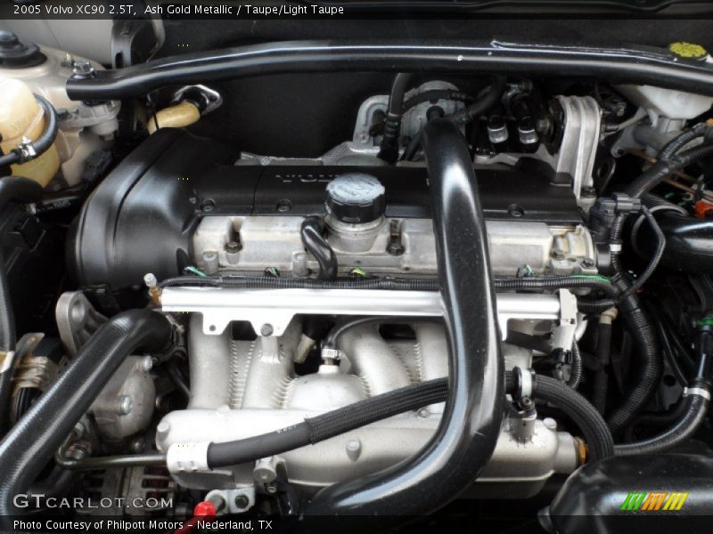  2005 XC90 2.5T Engine - 2.5 Liter Turbocharged DOHC 20-Valve 5 Cylinder