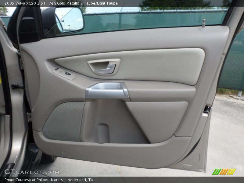 Door Panel of 2005 XC90 2.5T