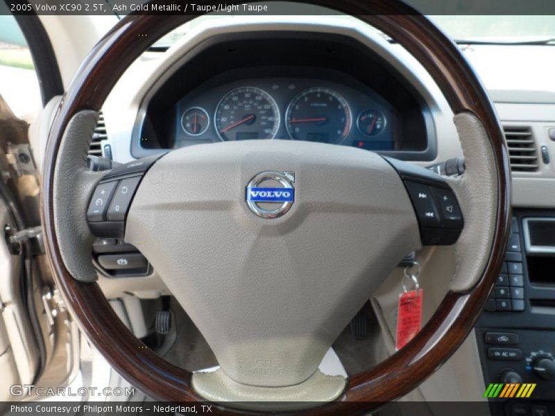  2005 XC90 2.5T Steering Wheel