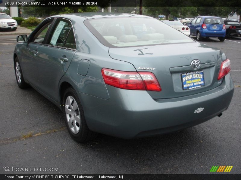 Aloe Green Metallic / Bisque 2009 Toyota Camry LE