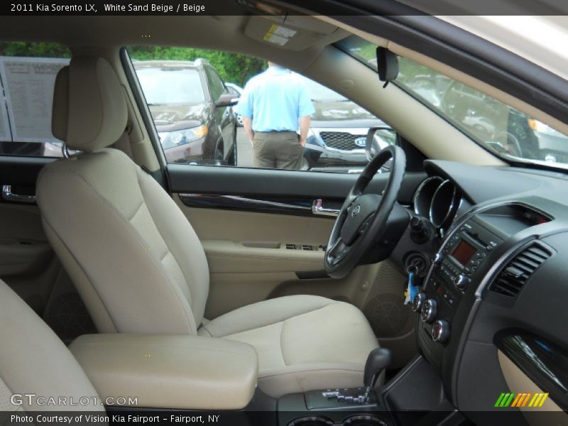 White Sand Beige / Beige 2011 Kia Sorento LX