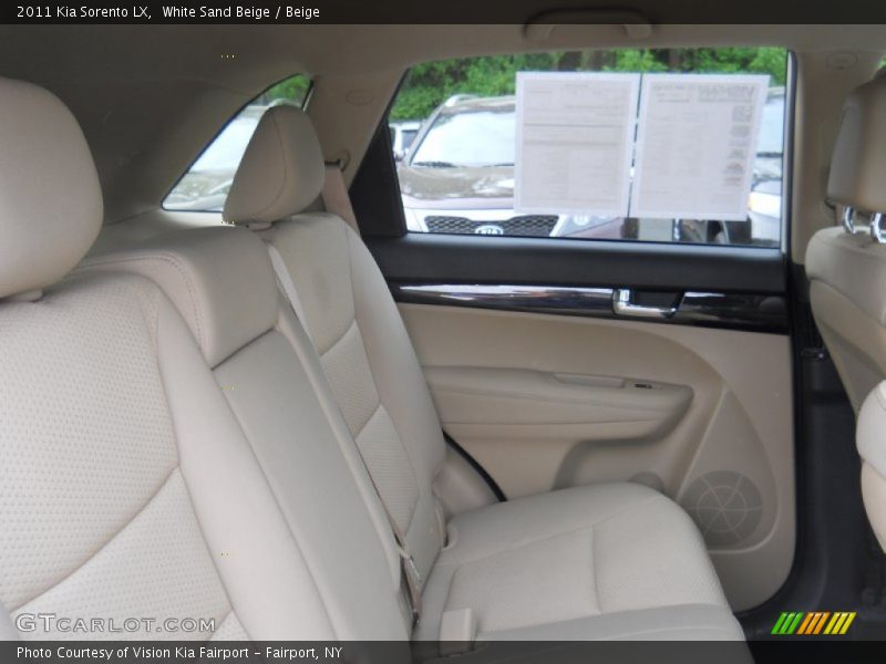 White Sand Beige / Beige 2011 Kia Sorento LX