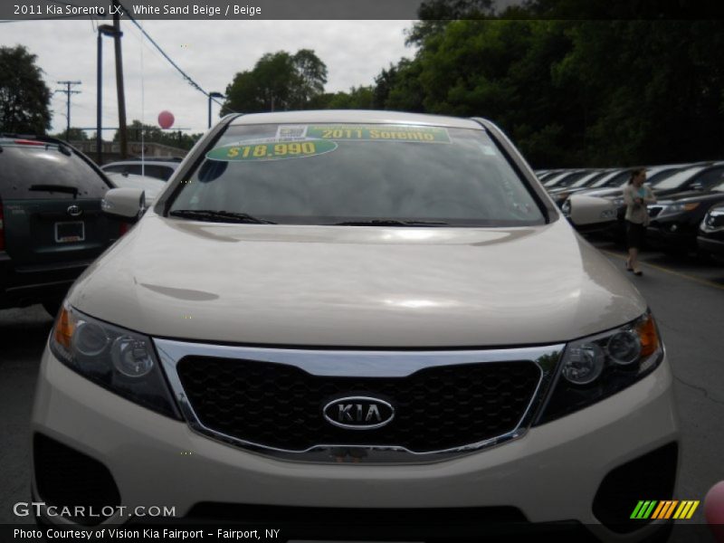 White Sand Beige / Beige 2011 Kia Sorento LX