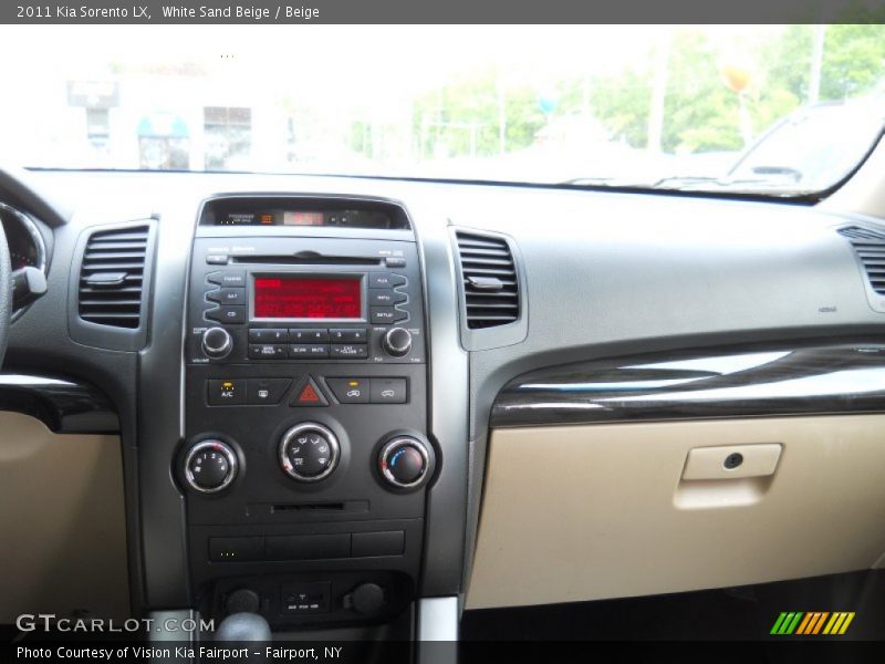 White Sand Beige / Beige 2011 Kia Sorento LX