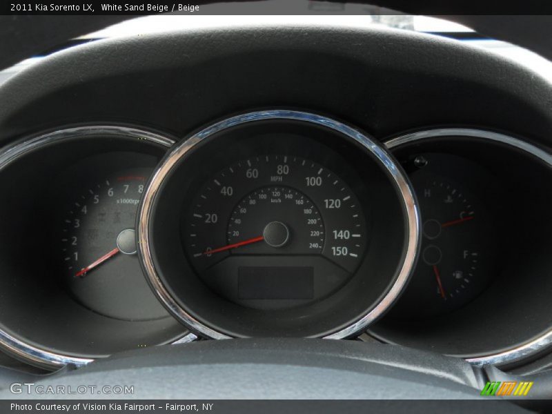 White Sand Beige / Beige 2011 Kia Sorento LX