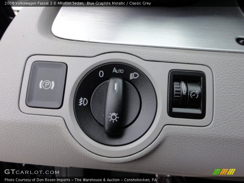 Controls of 2006 Passat 3.6 4Motion Sedan