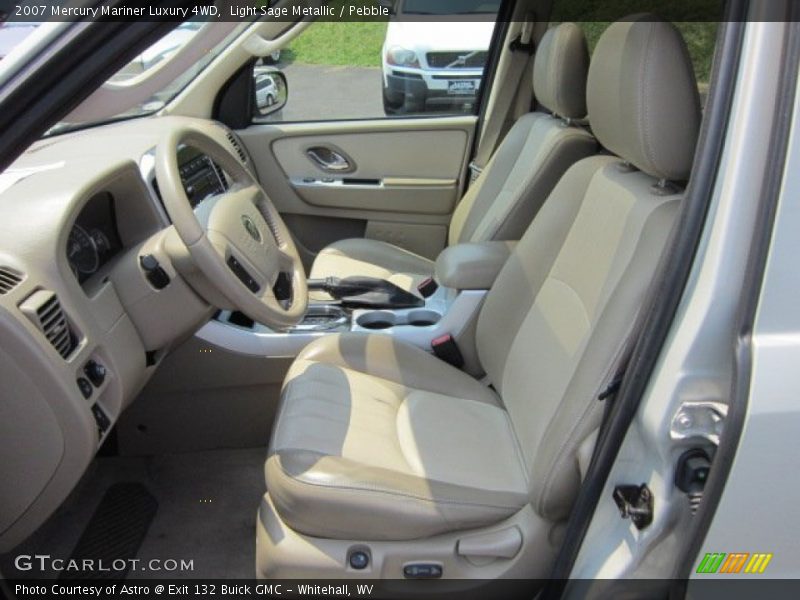  2007 Mariner Luxury 4WD Pebble Interior