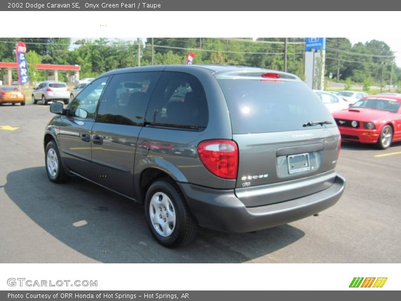 Onyx Green Pearl / Taupe 2002 Dodge Caravan SE