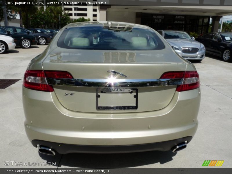 Winter Gold Metallic / Barley/Truffle 2009 Jaguar XF Luxury