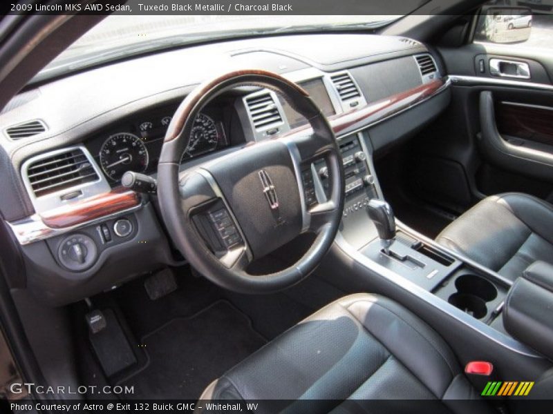 Tuxedo Black Metallic / Charcoal Black 2009 Lincoln MKS AWD Sedan