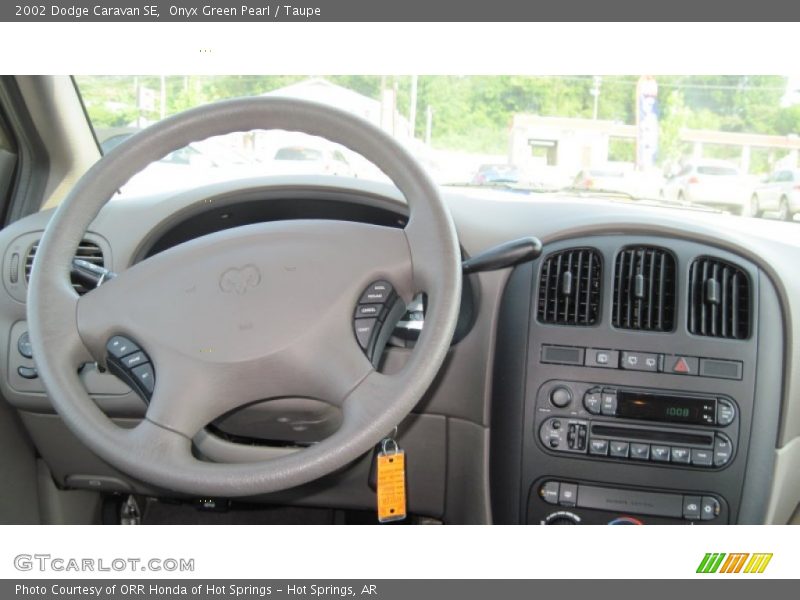 Onyx Green Pearl / Taupe 2002 Dodge Caravan SE