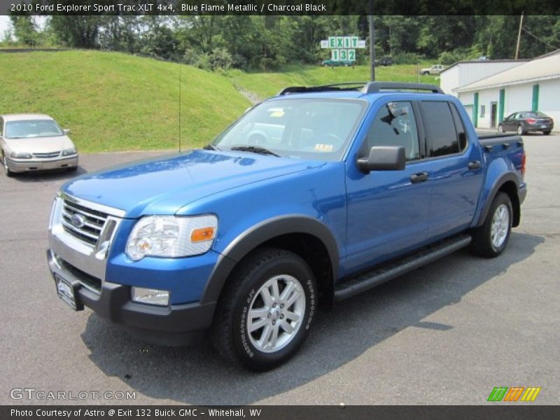 Front 3/4 View of 2010 Explorer Sport Trac XLT 4x4