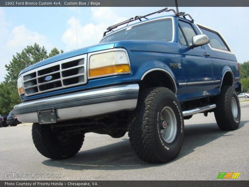 Custom Blue / Beige 1992 Ford Bronco Custom 4x4