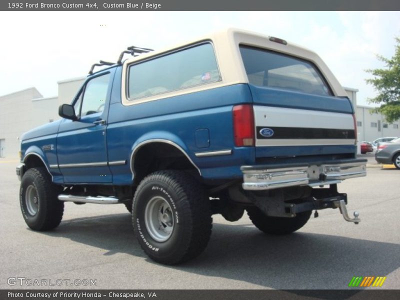 Custom Blue / Beige 1992 Ford Bronco Custom 4x4