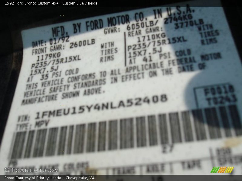 Custom Blue / Beige 1992 Ford Bronco Custom 4x4