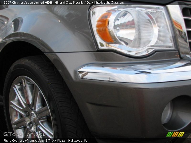Mineral Gray Metallic / Dark Khaki/Light Graystone 2007 Chrysler Aspen Limited HEMI