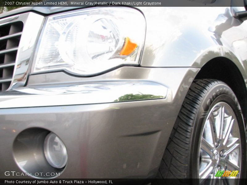 Mineral Gray Metallic / Dark Khaki/Light Graystone 2007 Chrysler Aspen Limited HEMI