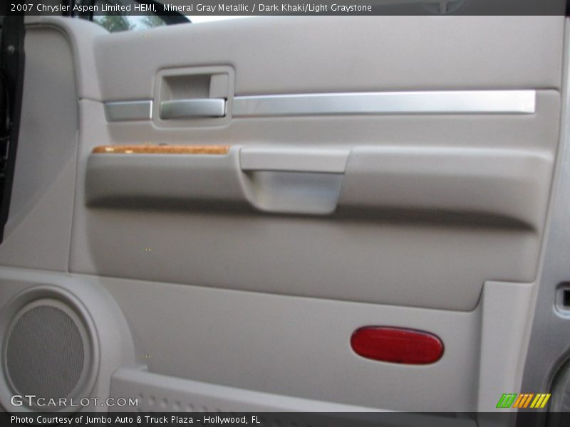 Mineral Gray Metallic / Dark Khaki/Light Graystone 2007 Chrysler Aspen Limited HEMI