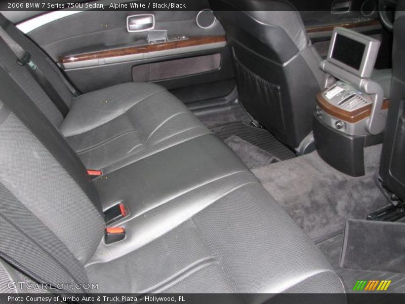 Alpine White / Black/Black 2006 BMW 7 Series 750Li Sedan