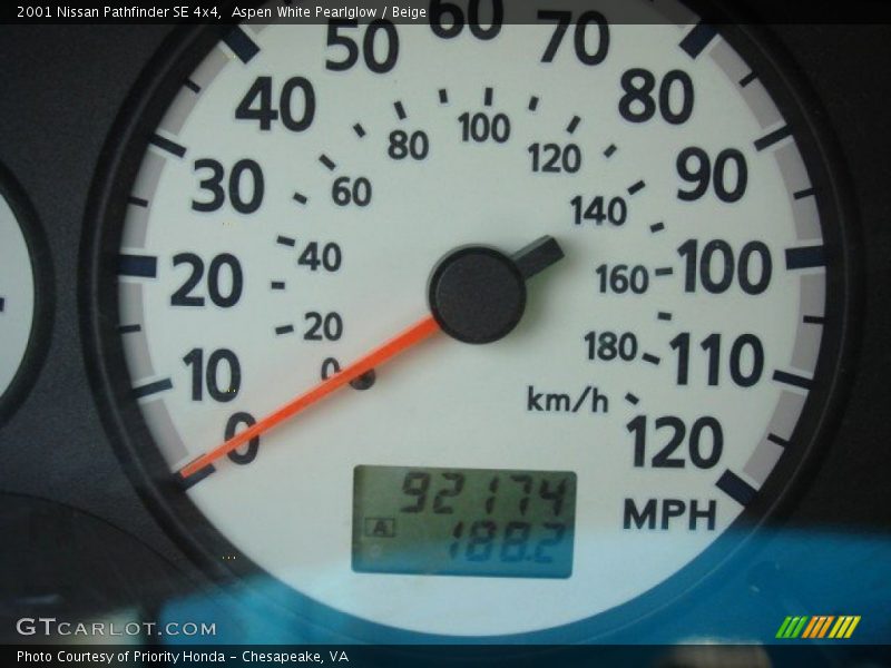 Aspen White Pearlglow / Beige 2001 Nissan Pathfinder SE 4x4