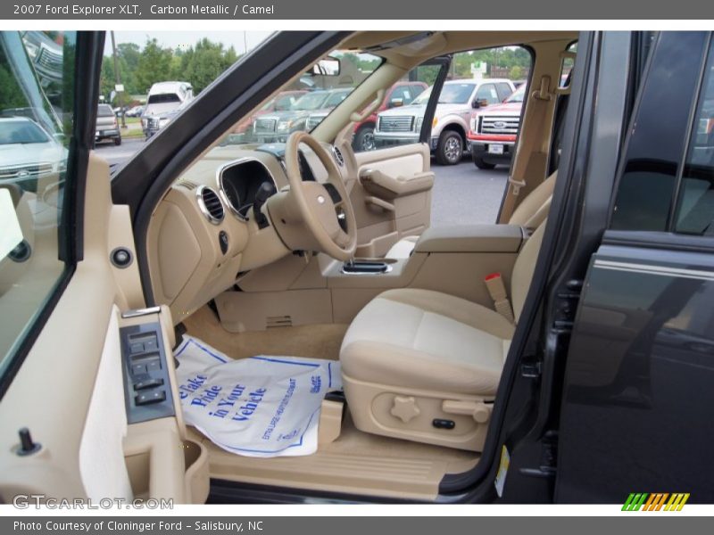 Carbon Metallic / Camel 2007 Ford Explorer XLT
