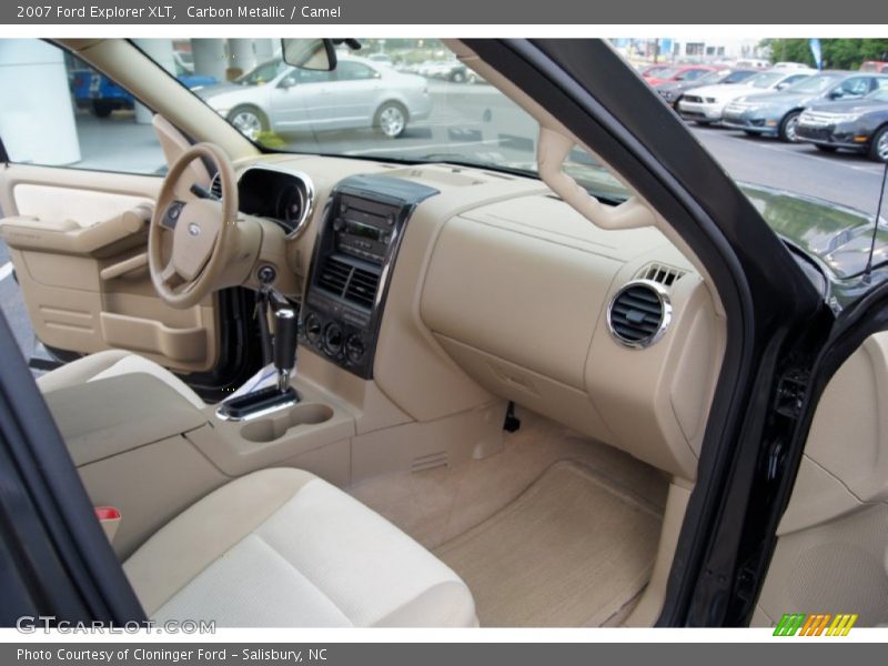 Carbon Metallic / Camel 2007 Ford Explorer XLT