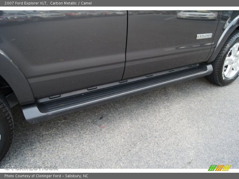 Carbon Metallic / Camel 2007 Ford Explorer XLT