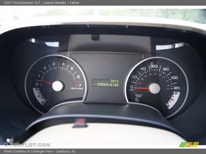 Carbon Metallic / Camel 2007 Ford Explorer XLT