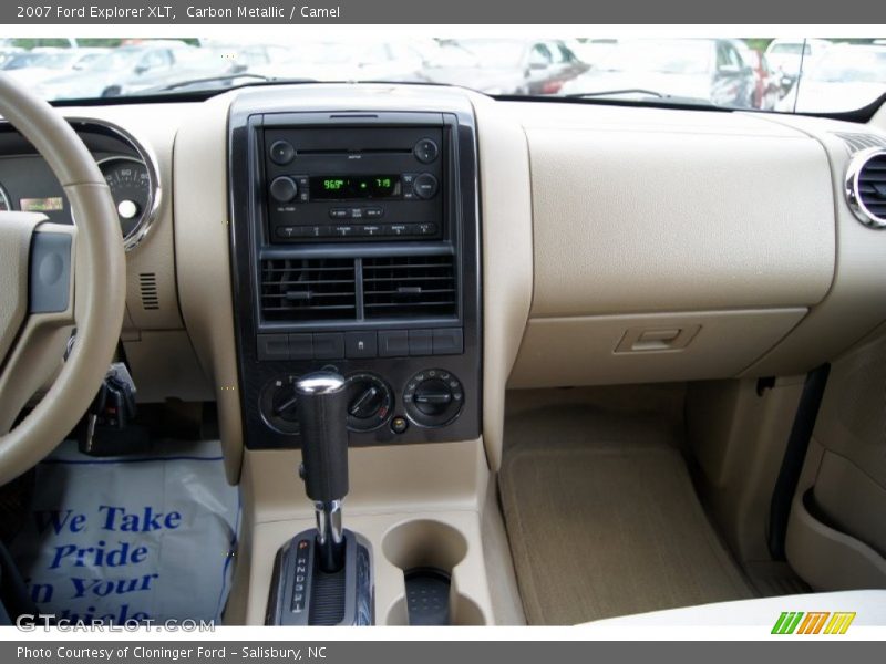 Carbon Metallic / Camel 2007 Ford Explorer XLT