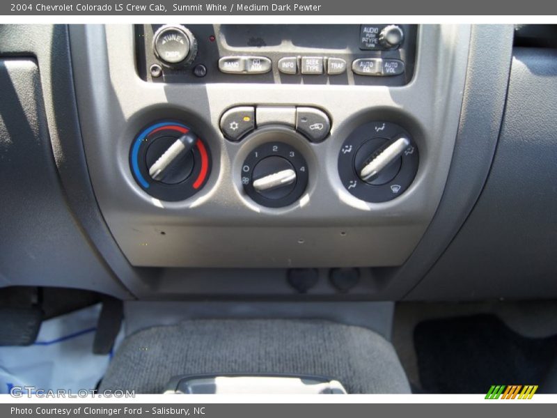 Summit White / Medium Dark Pewter 2004 Chevrolet Colorado LS Crew Cab