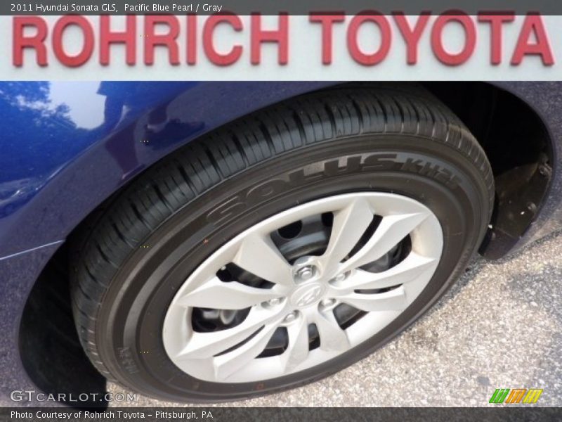 Pacific Blue Pearl / Gray 2011 Hyundai Sonata GLS