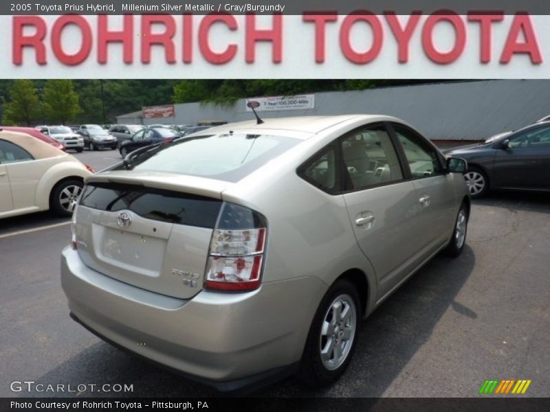 Millenium Silver Metallic / Gray/Burgundy 2005 Toyota Prius Hybrid