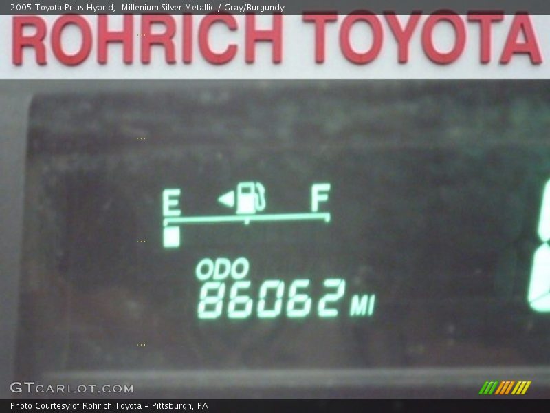 Millenium Silver Metallic / Gray/Burgundy 2005 Toyota Prius Hybrid