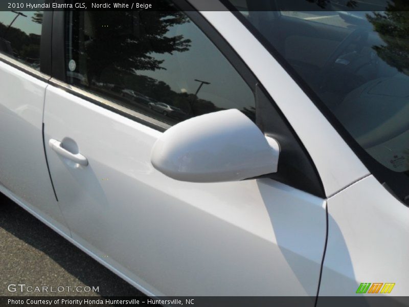 Nordic White / Beige 2010 Hyundai Elantra GLS