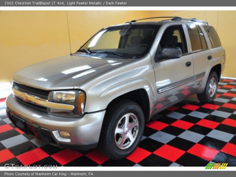 Light Pewter Metallic / Dark Pewter 2002 Chevrolet TrailBlazer LT 4x4