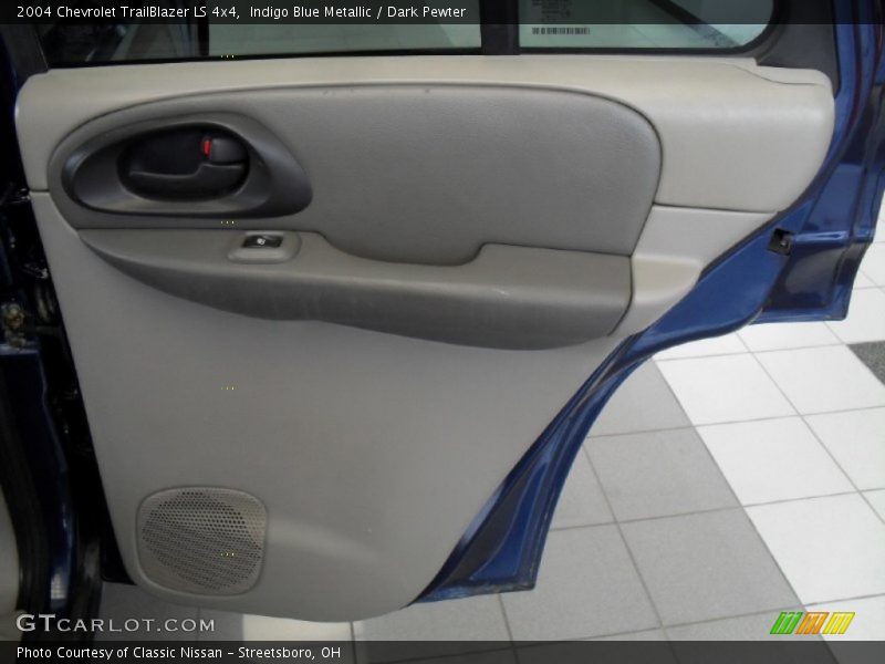 Indigo Blue Metallic / Dark Pewter 2004 Chevrolet TrailBlazer LS 4x4