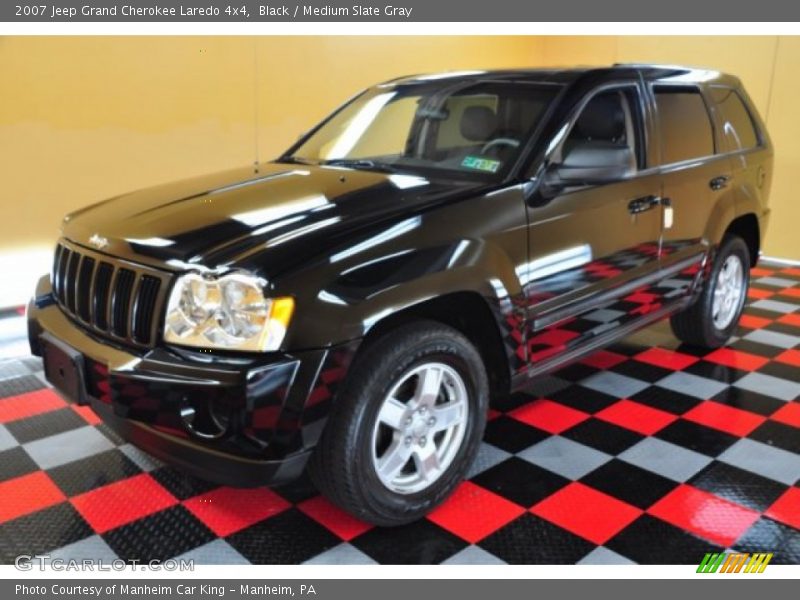 Black / Medium Slate Gray 2007 Jeep Grand Cherokee Laredo 4x4
