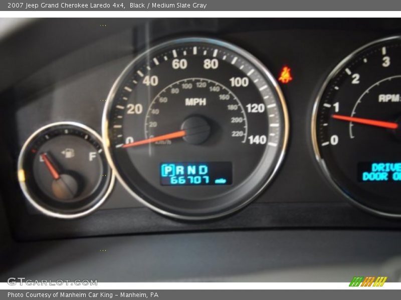 Black / Medium Slate Gray 2007 Jeep Grand Cherokee Laredo 4x4