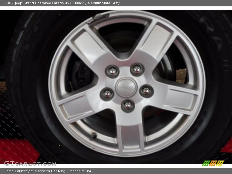 Black / Medium Slate Gray 2007 Jeep Grand Cherokee Laredo 4x4