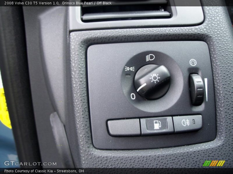 Orinoco Blue Pearl / Off Black 2008 Volvo C30 T5 Version 1.0