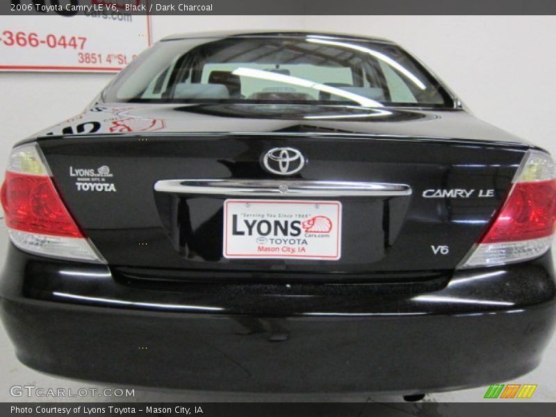 Black / Dark Charcoal 2006 Toyota Camry LE V6