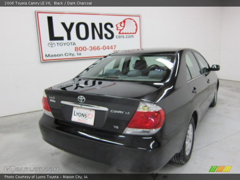 Black / Dark Charcoal 2006 Toyota Camry LE V6