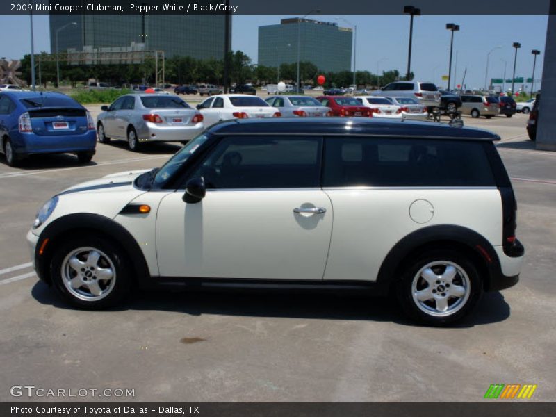 Pepper White / Black/Grey 2009 Mini Cooper Clubman