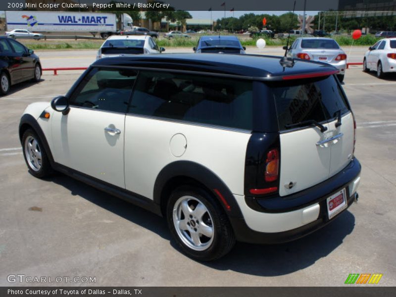 Pepper White / Black/Grey 2009 Mini Cooper Clubman