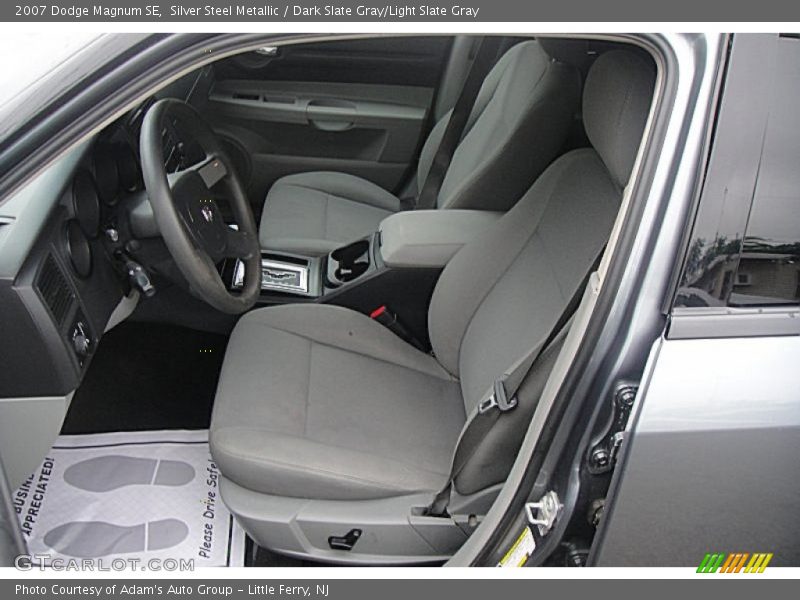 Silver Steel Metallic / Dark Slate Gray/Light Slate Gray 2007 Dodge Magnum SE