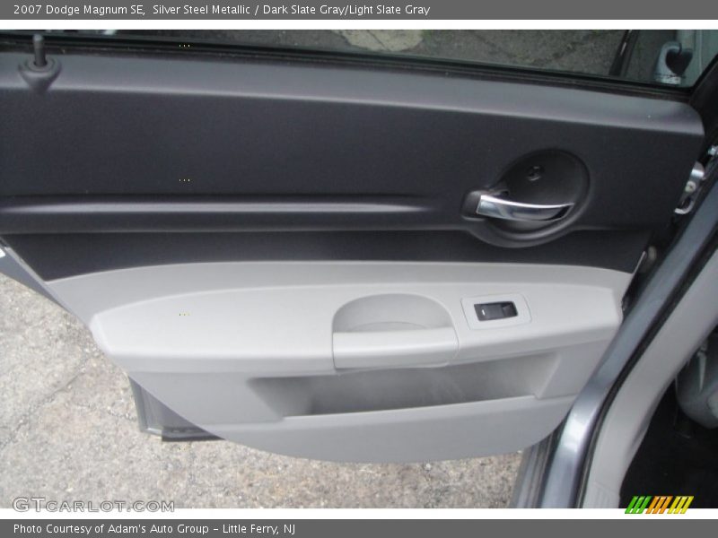 Silver Steel Metallic / Dark Slate Gray/Light Slate Gray 2007 Dodge Magnum SE